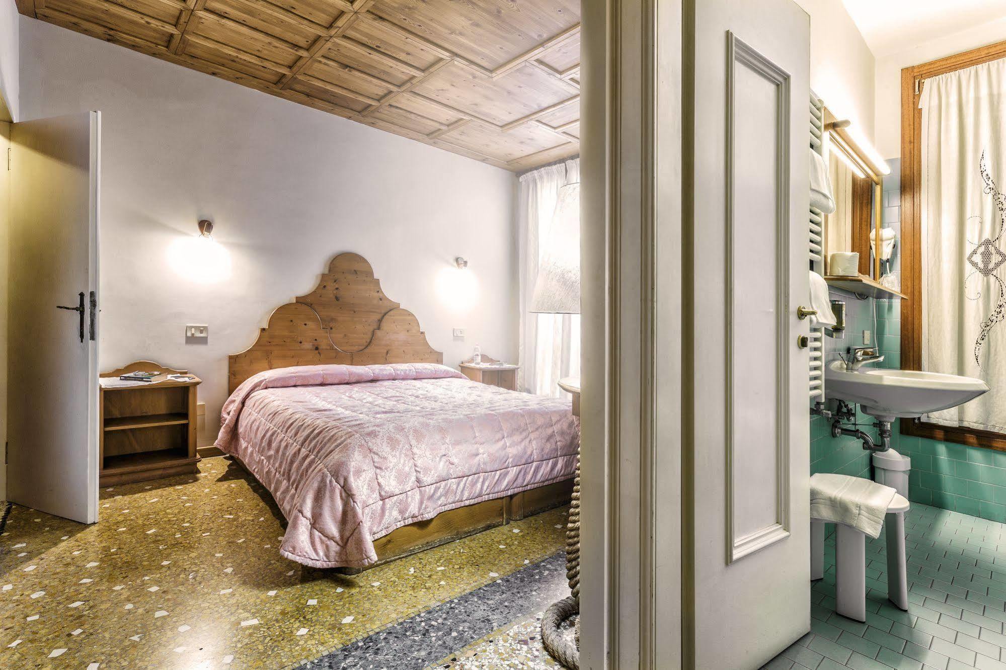 Locanda Bareteri Venise Extérieur photo