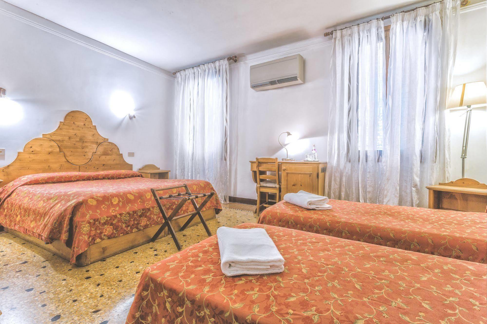 Locanda Bareteri Venise Extérieur photo
